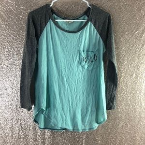 Free Kisses Tops - Casual Shirt Free Kisses Tops - Casual Shirt